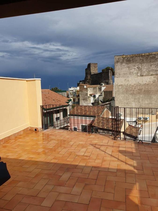 Charme In Aci Castello Apartment Exterior photo